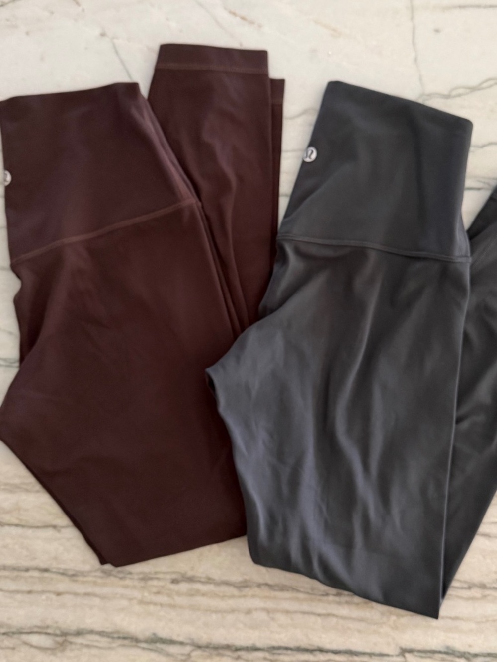 EUC - Lululemon Align Leggings - 2 pairs - 25 inch - Size 6